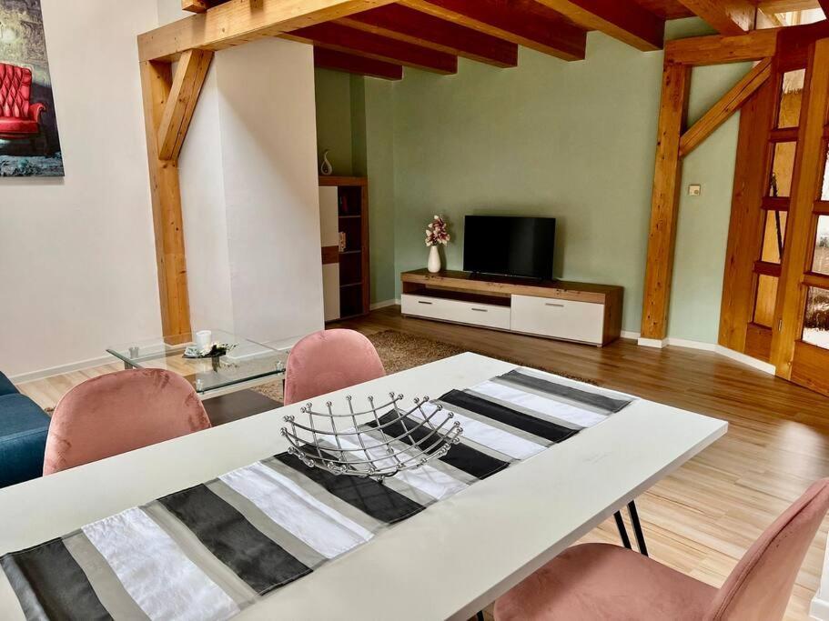 Апартаменты Wanderurlaub Mit Und Ohne Hund! Harra Экстерьер фото